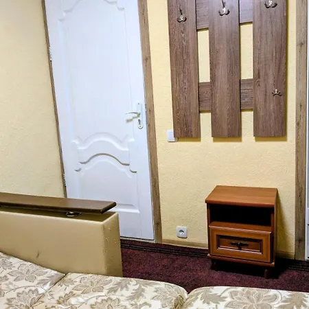 маленький заміський номер *